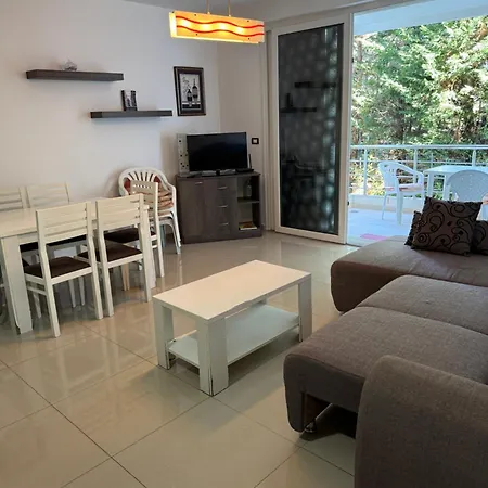 Gregor Apartmán Sarandë